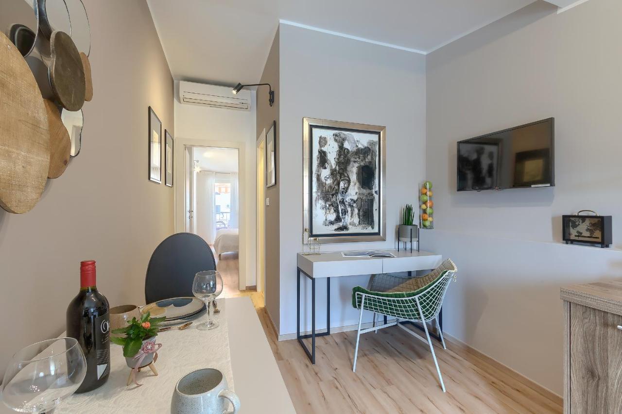 Apartment Palm View II Ровинь Экстерьер фото