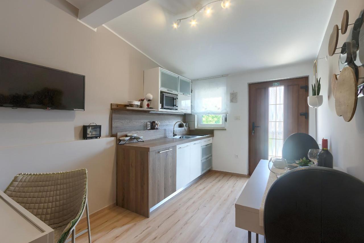 Apartment Palm View II Ровинь Экстерьер фото